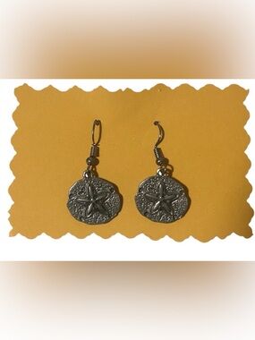 HAND CRAFTED PEWTER SAND DOLLAR EARRINGS SILVER TONE